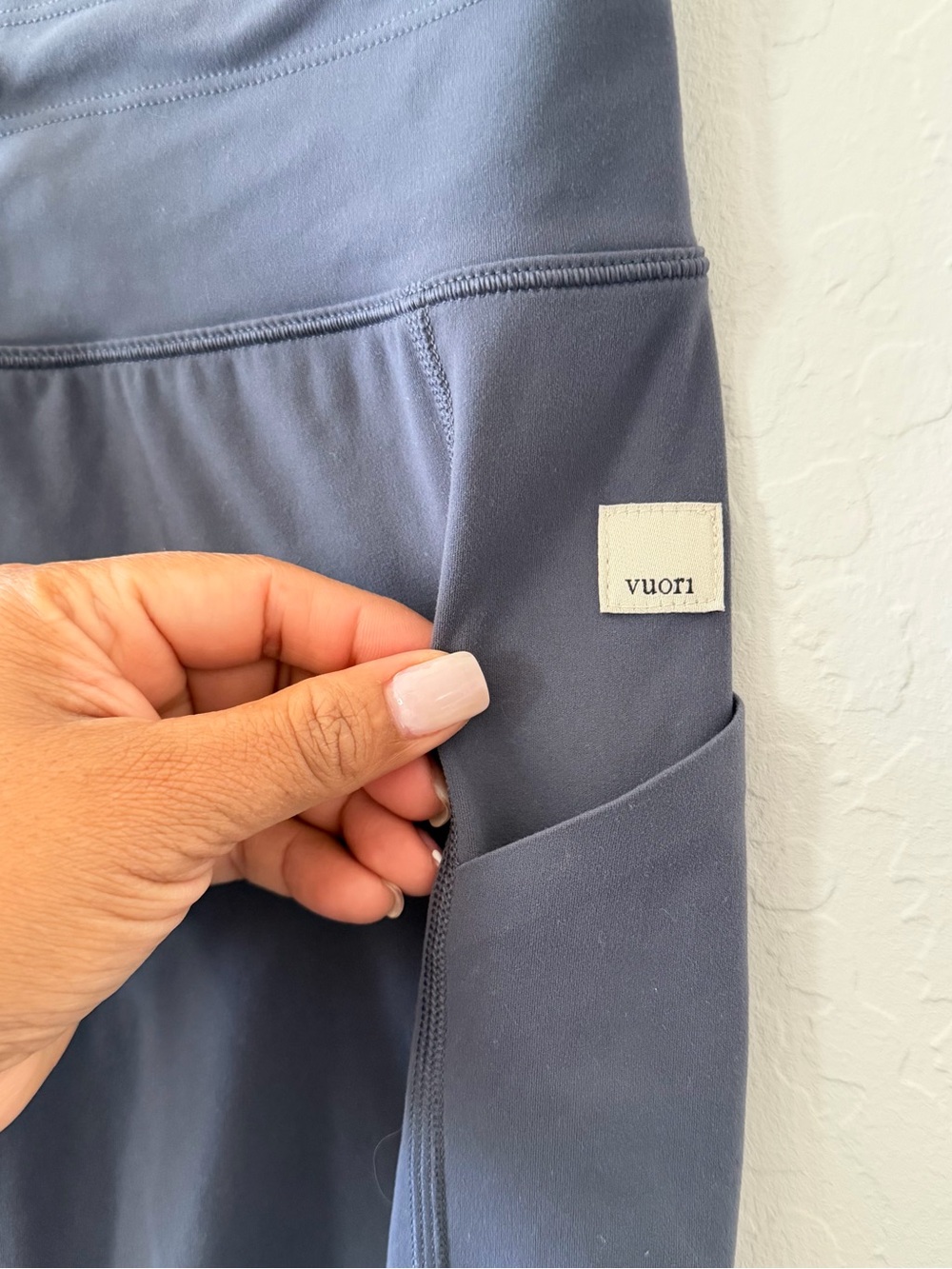 Vuori Daily Pocket Leggings High Rise Drawstring - Picture 5 of 12